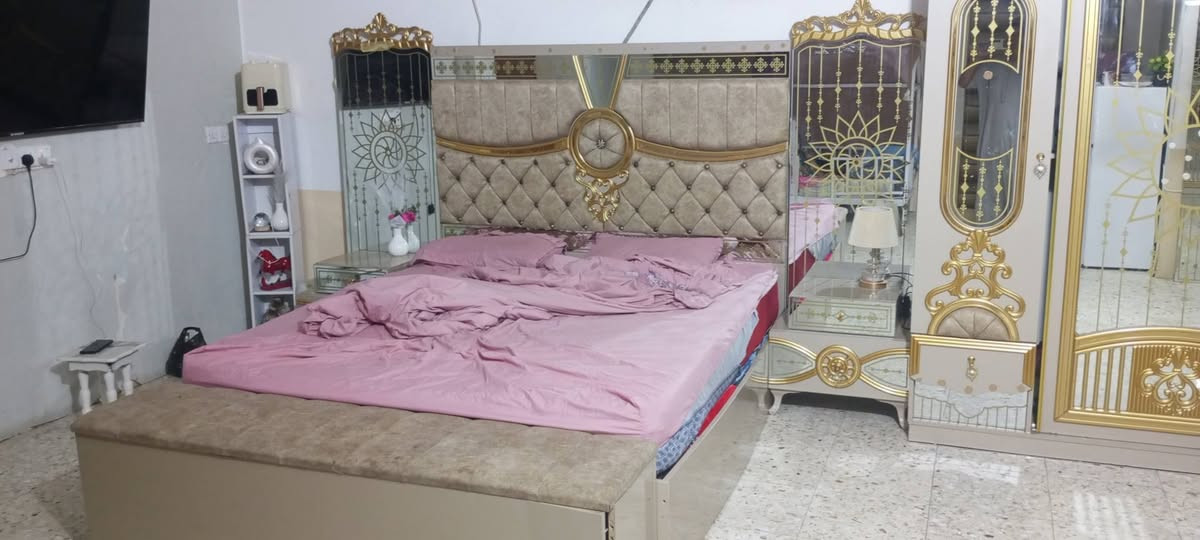 غرفه تركيه لبيع 800
 وبيه مجال مستعجل عله بيعته لمو شراي ليراسل


**إذا كنت صاحب هذا الإعلان وتريد حذفه لأي سبب، رجاءا أرسل رسالة إلى الدعم الفني**