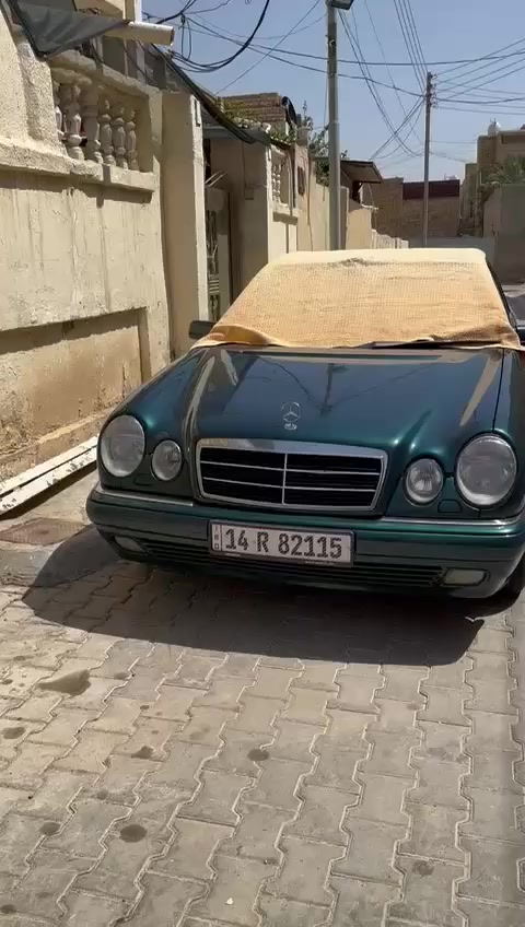 ***********
السلام عليكم ورحمه الله وبركاته اخواني مارسيدس ام عيون موديل 1996 بسمي تحويل مباشر  رقم جديد مكينه كير حداديه كله جديد والبدي على الفحص 
السعر 85وبيها مجال حك الجيه العنوان ميسان
