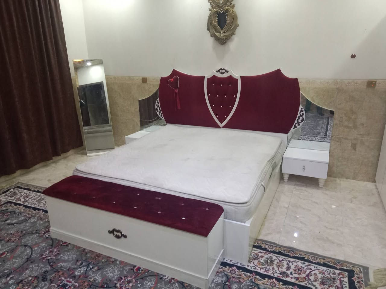 غرفة نوم للبيع 7 قطع مع شد ونقل ودوشك واصل داخل اربيل سعر 450 للتواصل ***********
