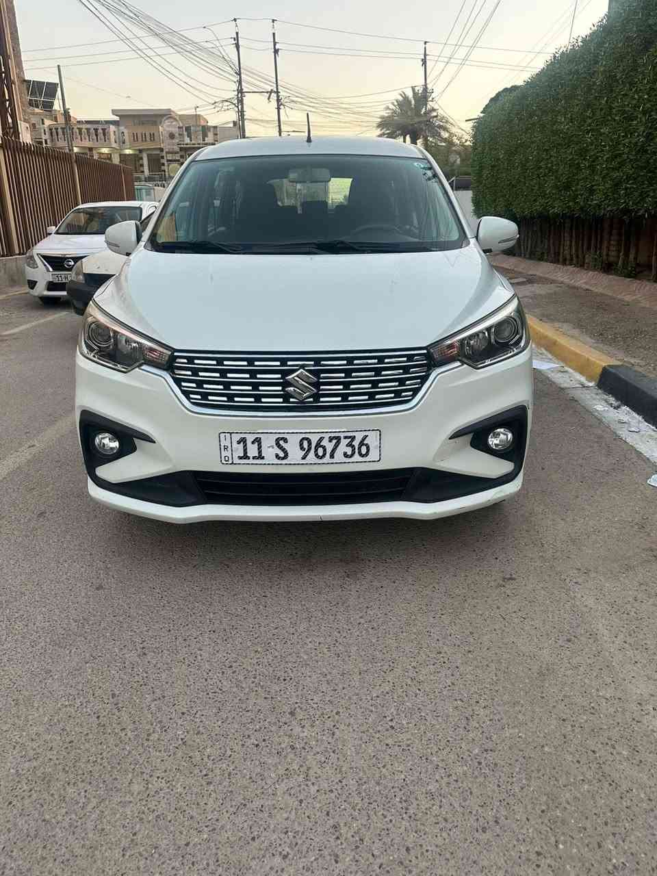 السلام عليكم
ساسوكي ارتيكا موديل 22  حره
سبعه راكب
تبريد ثلج 3 قطع
ماشيه 111 
مكفولة من صبغ فقط بارد بقبق جنطه سياره جديده مكينه مكفولة 1500 مواصفات معروفه بصمه كامره 
مري شفط
حساس بصمه ابواب 
هواي بعد بيه مواصفات 
مكان السياره بغداد البلديات 
السعر 115 وبي مجال الاستفسار ***********
