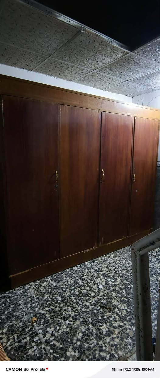 كنتور اربع ابواب للبيع نظافة فول ومكفول السعر 250 وبي مجال العنوان بغداد مدينة الصدر


**إذا كنت صاحب هذا الإعلان وتريد حذفه لأي سبب، رجاءا أرسل رسالة إلى الدعم الفني**