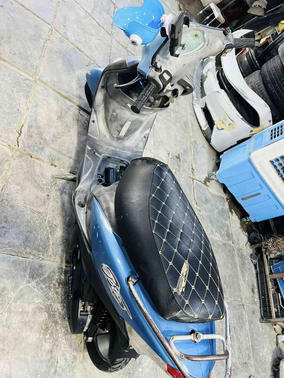 سلام عليكم دراجه ماكس منغولي جديده وحلوه الدراجه مفتوحه بس ولفات ودراجه مناسبه سعر 450 دراجه شلعه ومعدل وبل معدل ماتتواجه اله طياره ومكينتها جديده لا تبخير لانضوح عنواني ناصريه مدينه الصدر متوجد واتساب ***********
