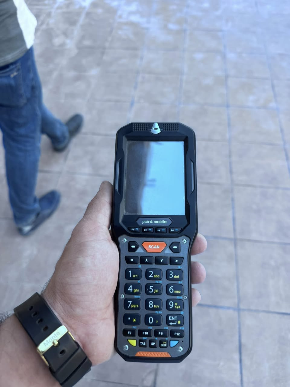 جهاز كاشير مخازن 
UPS اونلاين 10KVA 
Nvr 128 جنل 
للبيع مستعمل شي بسيط***********
