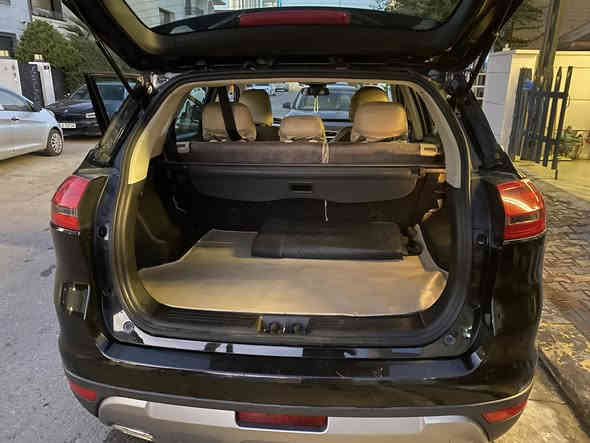 السلام عليكم 
موديل 20
جيلي ام كراند  x7
90 km
فول مواصفات 
مكفوله من الضبغ
مكينه 2.4دوش
للاتصال***********
