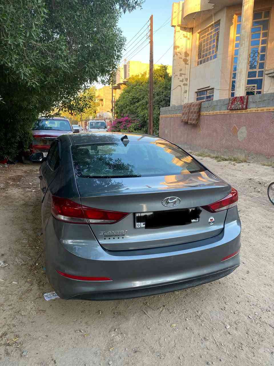 النترا 17 أمريكي حادثها جاملغ سايق مطخوخ صورها من جانت ب امريكا عندي السياره ما بيها قطره صبغ ولا بارد كير ومكينه خير من الله السياره كلها ليبل واحد مكانها بغداد ابي غريب رقم بس واتساب *********** 

(110$)
