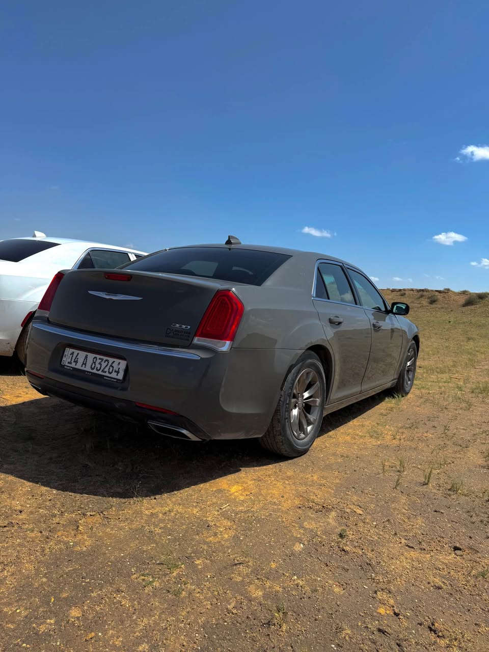 كرايسلر اوباما مديل 2020 اصل 17 بصره باسمي حادث جاملغ وبنيد فقط السعر 175 
هاتف ***********
