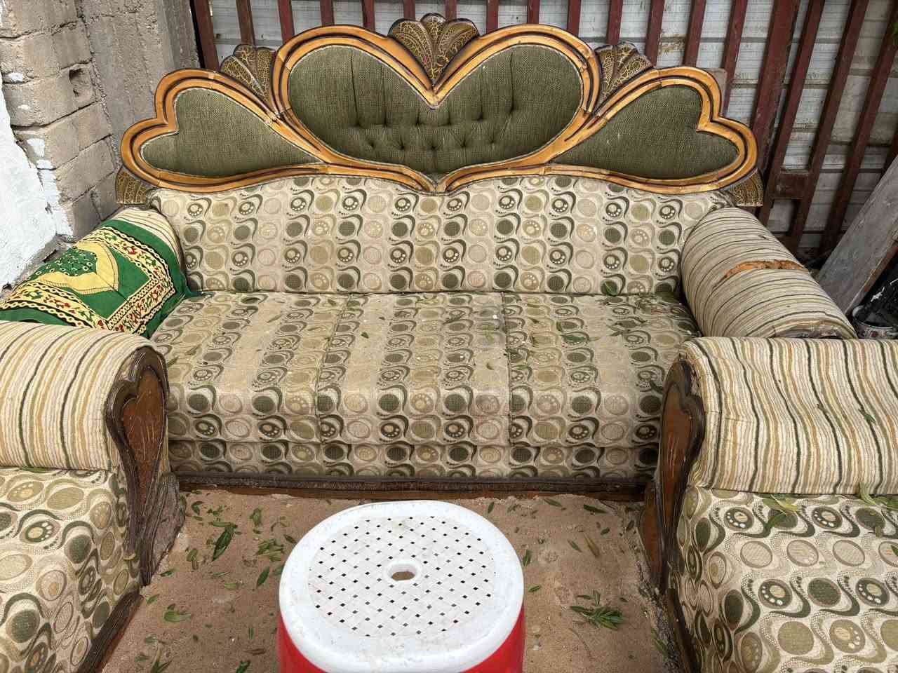 غراض بيت للبيع كلمن وسعره
ناصريه مركز / ***********
