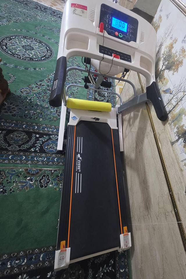 جهاز جري للبيع
السعر ٣٥٠ وبي مجال بسيط
العنوان حي نزال 
***********
