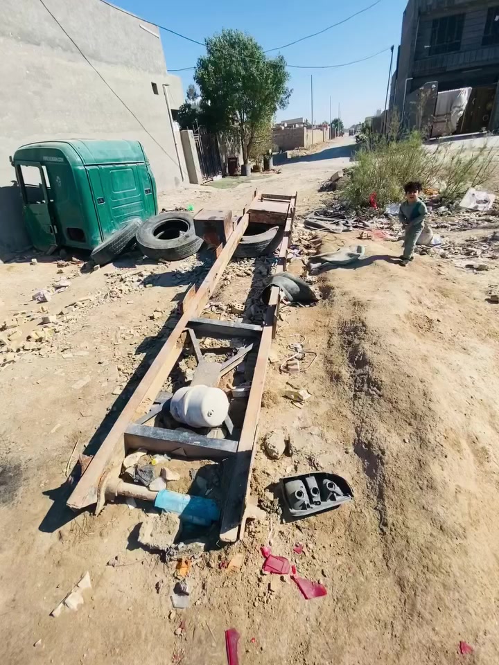 سلام عليكم دبل شاصي سكانيه للبيع مكلف بل نشر ‭٠٧٨٠ ٨٠٥ ٥١٢٦‬
