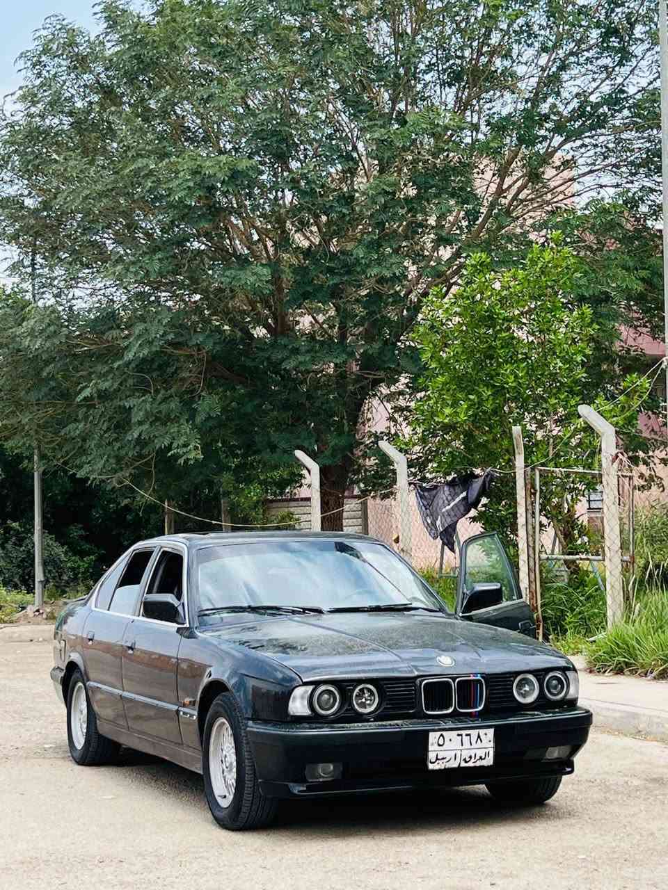 BMW 525i E34 موديل 91
كير عادي رقم أربيل 
كابون بانزين بيها كامل تبريد مكينه وكير 
كير محرك تبريد تدفئه بشرط 
جام كهرباء ▪︎ سلايت ▪︎ دعاميات M ▪︎ لايت زنون
صدر جديد  ▪︎ تخم تاير جديد ▪︎ باتري جديد 
صبغ عام للجماليه بجم كبس بشرط  
سياره جاهزه بدون نقص 
مكان السياره واسط
سعرها 45$ ما عليها غرامات دينار


**إذا كنت صاحب هذا الإعلان وتريد حذفه لأي سبب، رجاءا أرسل رسالة إلى الدعم الفني**