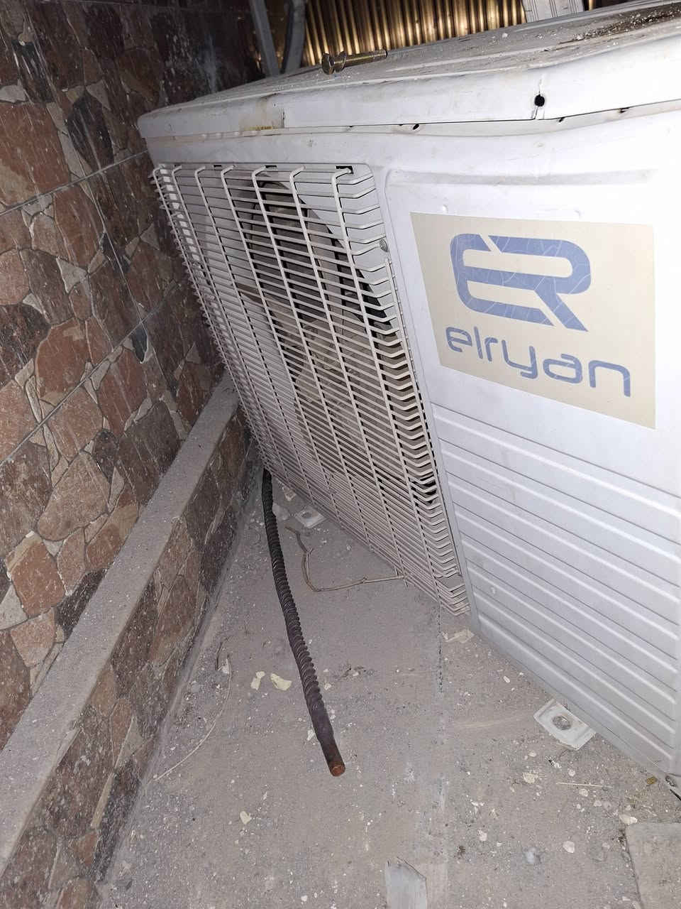 سبلت ٢ طن ابيع عاطل جان عندي بناء فتحته وتركته السعر ٢٢٥
مكاني بغداد حي العدل ***********
