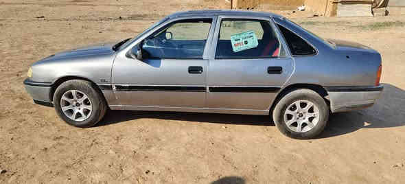 السلام عليكم تم اعاده النشر بسبب الوعود الكاذبه اوبل فكتره حجم 16موديل 92سياره فول جاهزا كير محرك جديد توايرجدد بطاريه دوشما كلو جديد سياره فول نضافا كاربون بانزين بيها مكان السياره  موصل سنويا الا نهايت2027/سعر 35وبيها مجال بصيط‏‪0750 317 0665‬‏
