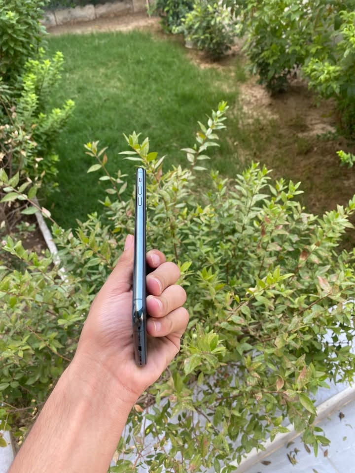 سلام عليكم ايفون 11برو ماكس   مبدل شاشه ذاكره256G    بطاريه 🔋79 ميصرف مابي اي شخط   جهاز ياخذه ينسى شحن بنسبا 11برو ماكس  سعر 290 مكان ديالى شهربان الرقم *********** متواجد فقط وتساب
