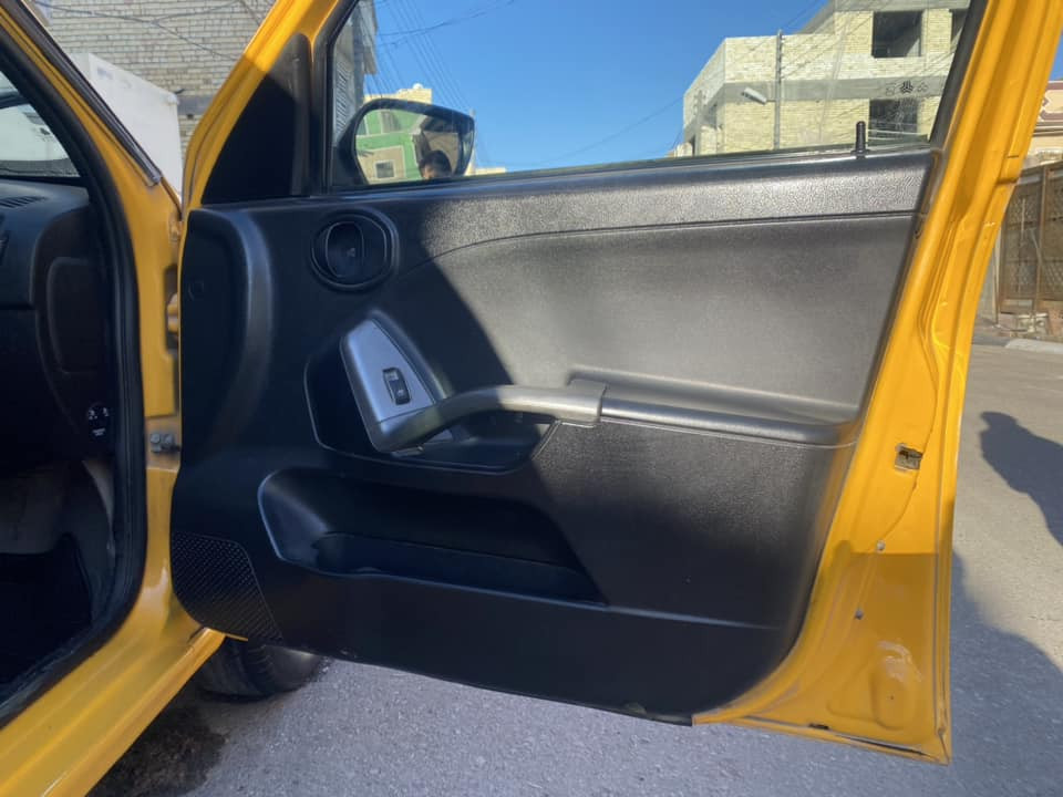 السلام عليكم للبيع ساينا 20 سيارة حلوه وخير من الله بيه صفحت سايق شخط ربع من جاملغ الخلفي لحد جاملغ المامي بدون ضربه فقط شخط تجي وتشوف وافتحلك البطاين مال بيبان السعر 53 مجال قليل كلش مكاني كربلاء استفسار ‭0776 397 4930‬
