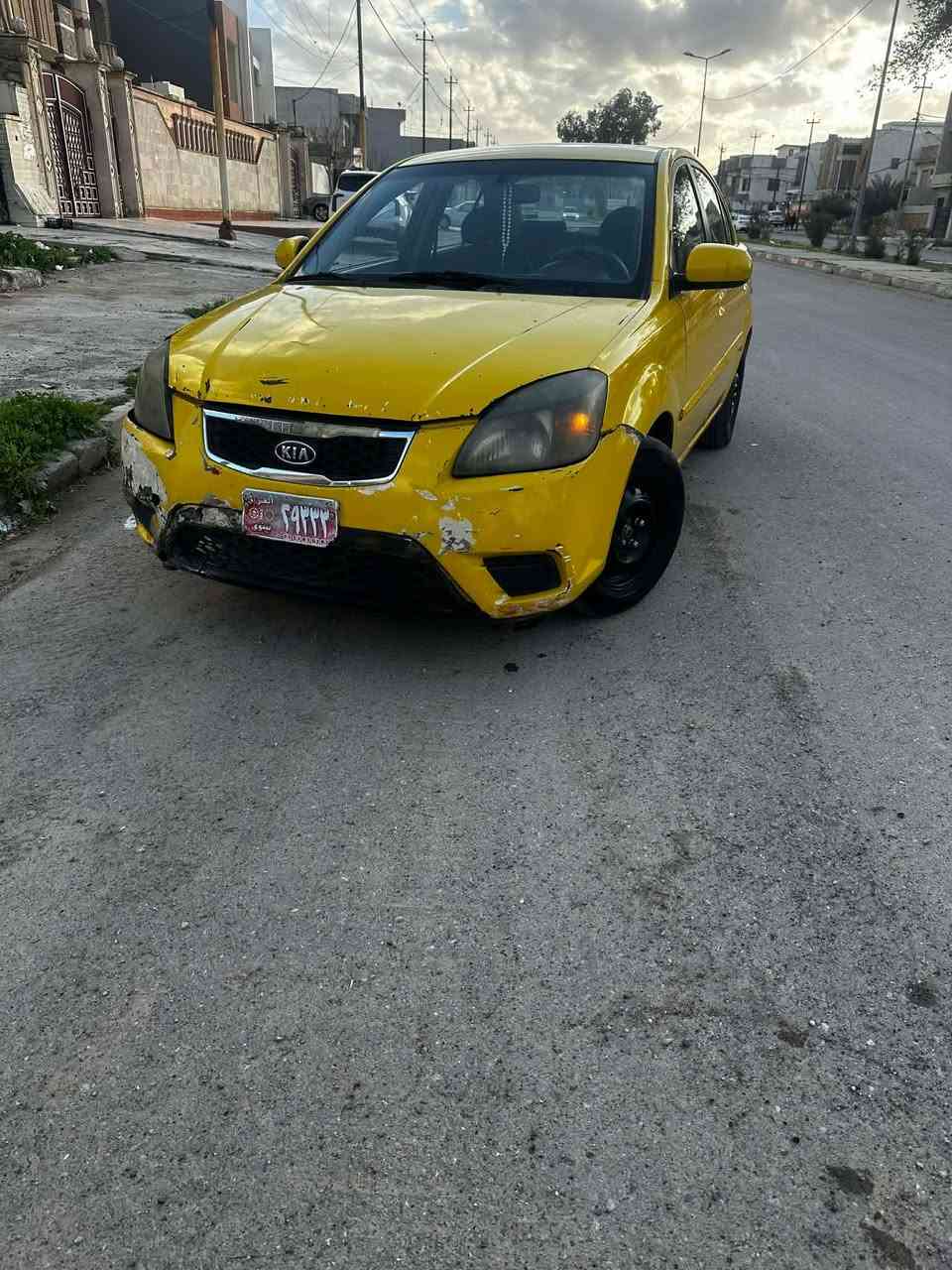 كيا ريو 2011 محرك 16 كير توماتيك 
كير ومحرك جداد صالم شهر مشدودات 
سياره كامله مابيها نواقص بس الدبلات تعبانه 
سيارة وارد امريكي جايه بضرر شاصي اربع اصابع من امريكا رقمها احمر نينوى 
غرامه صفر هيئة ماعرف شكد 
سعر 80 بيها مجال للطيبين 
مكان السيارة موصل الايمن


**إذا كنت صاحب هذا الإعلان وتريد حذفه لأي سبب، رجاءا أرسل رسالة إلى الدعم الفني**