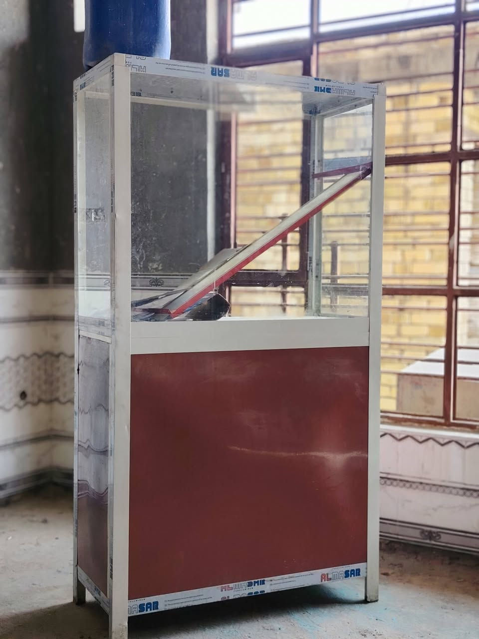 جام خانه للبيع مع طباخ للبيع
١٠٠ سعر
مكاني الشطره
***********
