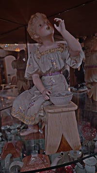 ياألله يالله سلام عليكم متاح تحف واجهزه كهربائيه اصليه اي استفسار الات...