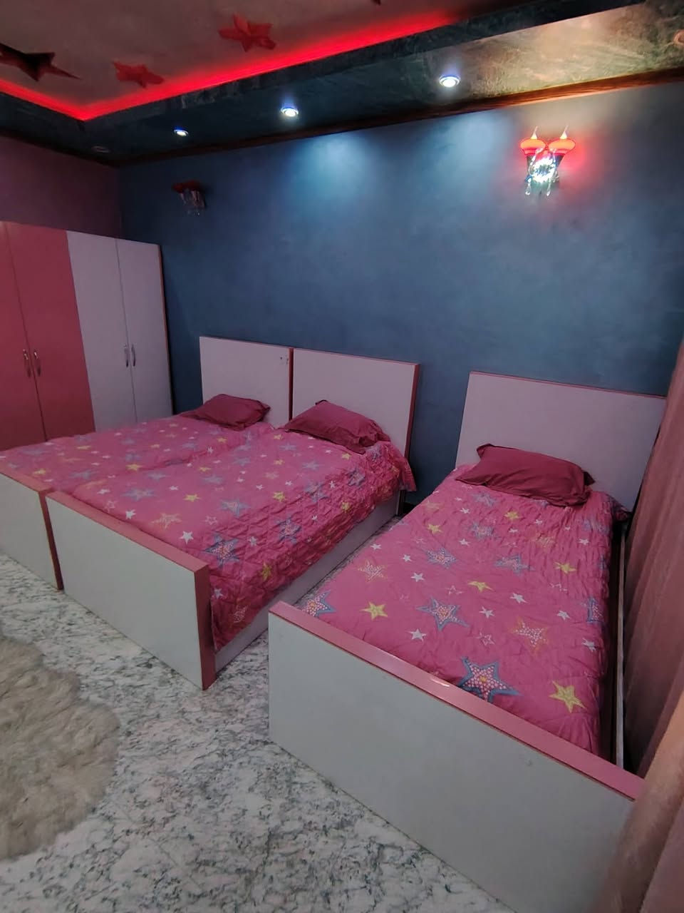 السلام عليكم غرف تركية +وحدة عراقية صاج للبيع المكان بغداد بارك السعدون
للاستفسار ***********
