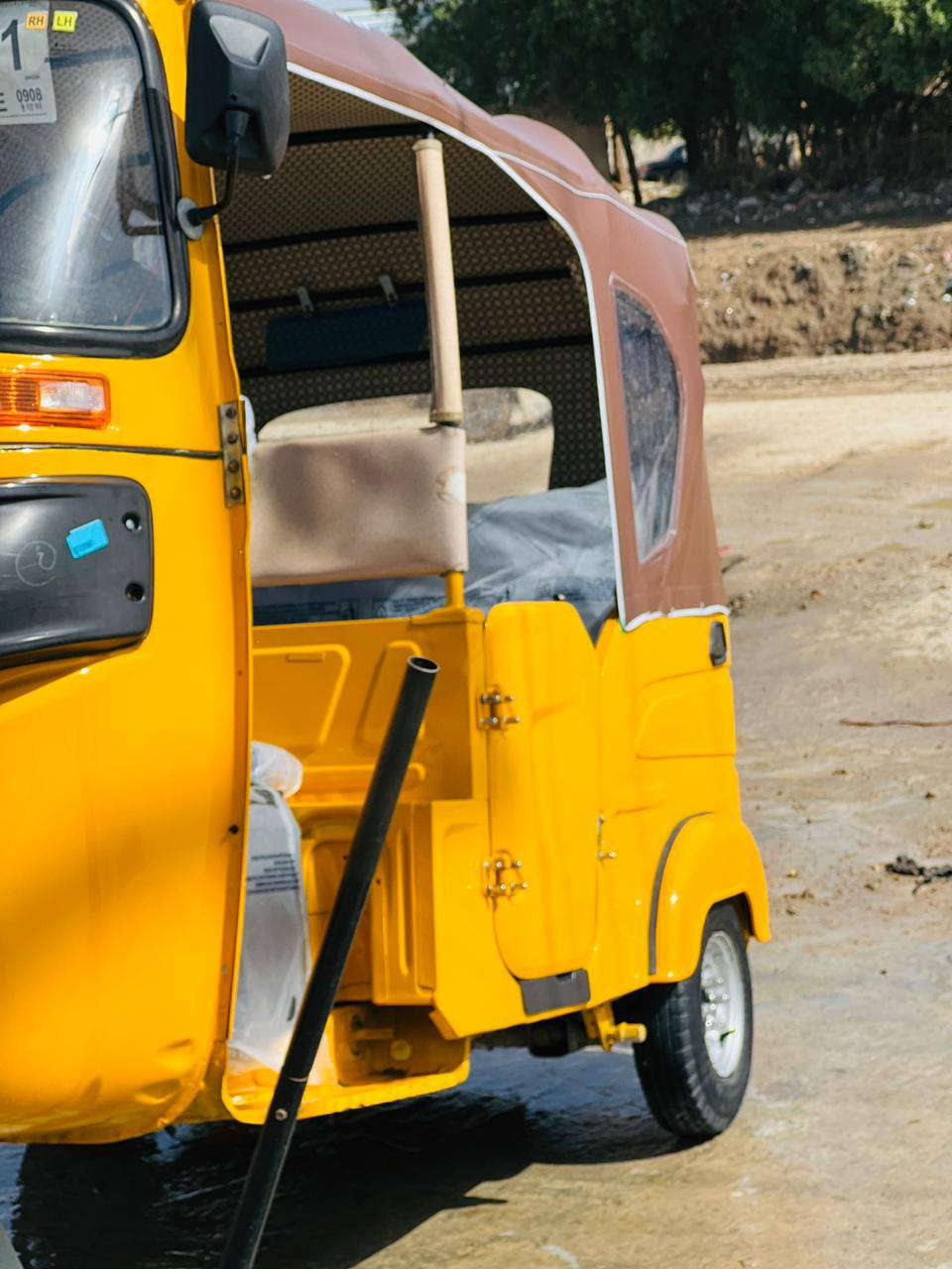 21 شهر 4 بس بوشه وبستم مضبوغه جماليه والباقي كفاله مداور مباشر ملاحظة مكلف بل نشر 
‏‪***********‬‏
