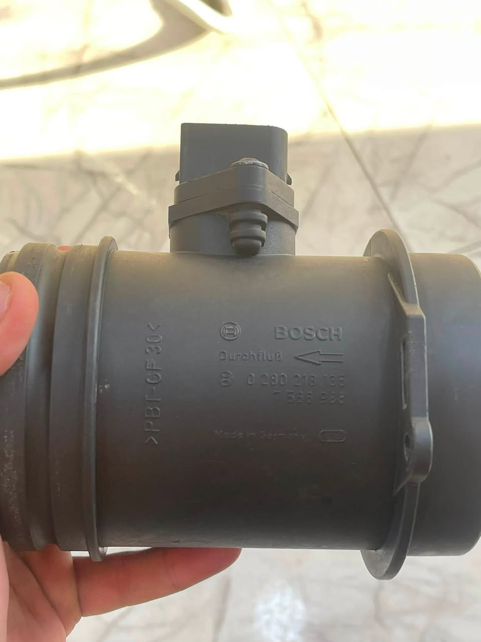 السلام عليكم
ايرفلو  محرك 45i

Bosch 0 280 218 135
شغال ونضيف حيل  مـטּ دون اي كود ب سيارة 
وقرائتة موجودة. 
وشرط مامحطوط علية قطرة بخاخ منظف الكترونيات

يرهم لكل محركات 45 
باخره 
ميماتي
 X5

وقرائتة 
19.60 kg/h.  26.80kg/h
5.4g/s.   7.4g/s
سعرة ب85 الف وعندي توصيل


**إذا كنت صاحب هذا الإعلان وتريد حذفه لأي سبب، رجاءا أرسل رسالة إلى الدعم الفني**