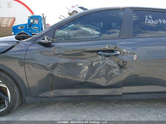 كيا k4 موديل 2025
السعر 140 دخول جديد حادث بسيط موضح بلصور
 مواصفات EX فول عدا الفتحه 
محرك 2000 دوش /شاشة كبيره متصل مع كاميرا دواره/ تحكم ستيرن كروز سرعة مانع انزلاق تحديد مسار/ وضعيات قيادة مود درايف/تبريد بيانو /تشغيل عن بعد/
سايد بريك دكمة/ ويل كب بلاد/ رادار امامي وجانبي/ السيارة مصلحة وجاهزة
 منفيس تترقم شمالي

***********
