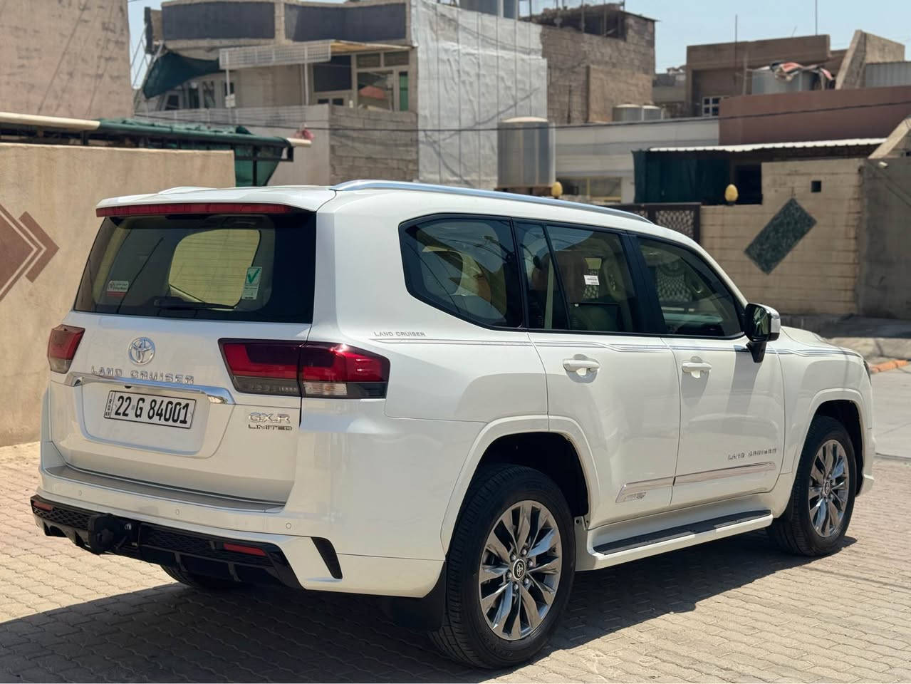 تويوتا لاندكروز للبيع موديل ٢٠٢٣ (GXR.Limetd) ضمان شركه جيهان  ماشيه13km سياره كلين تايتل كفاله عامه بدون ملاحضه بدون صبغ بدون تعديل كفاله  مواصفات معروفه شاشه كبيره ٤ كاميرات بيلاد تشغيل عن بعد كشنات كهرباء جلد بصمه سلايت سلاجه صندوق شفت سياره جديد مال بيت بسمي دفتر بانزين موجود سياره مكان كركوك سعر 705 بي مجال 
***********/*********** كركوك, العراق
