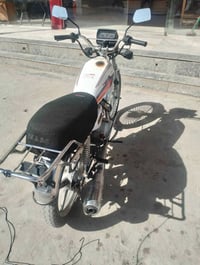 دراجه للبيع مستعجل ع البيع  07870006569