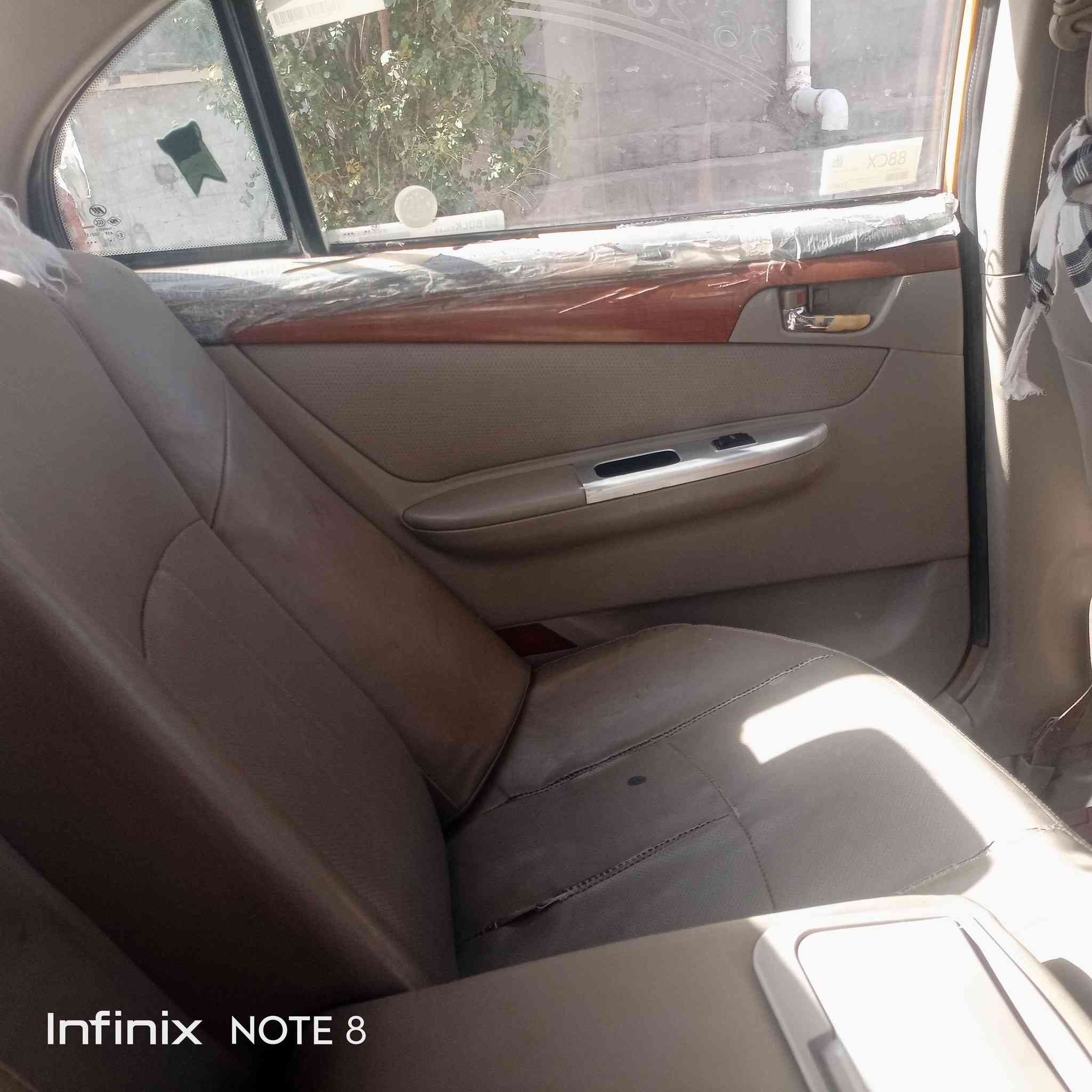 سلام عليكم ليفان 626 مكينه بلاد خير من الله كهربائيات فول تبريد بس قايش شرط سنويه لل 2027 شاشه ايباد شرط تحويله لايت زنون السعر 32 بيه مجال مكانها ديالئ السعديه
***********
