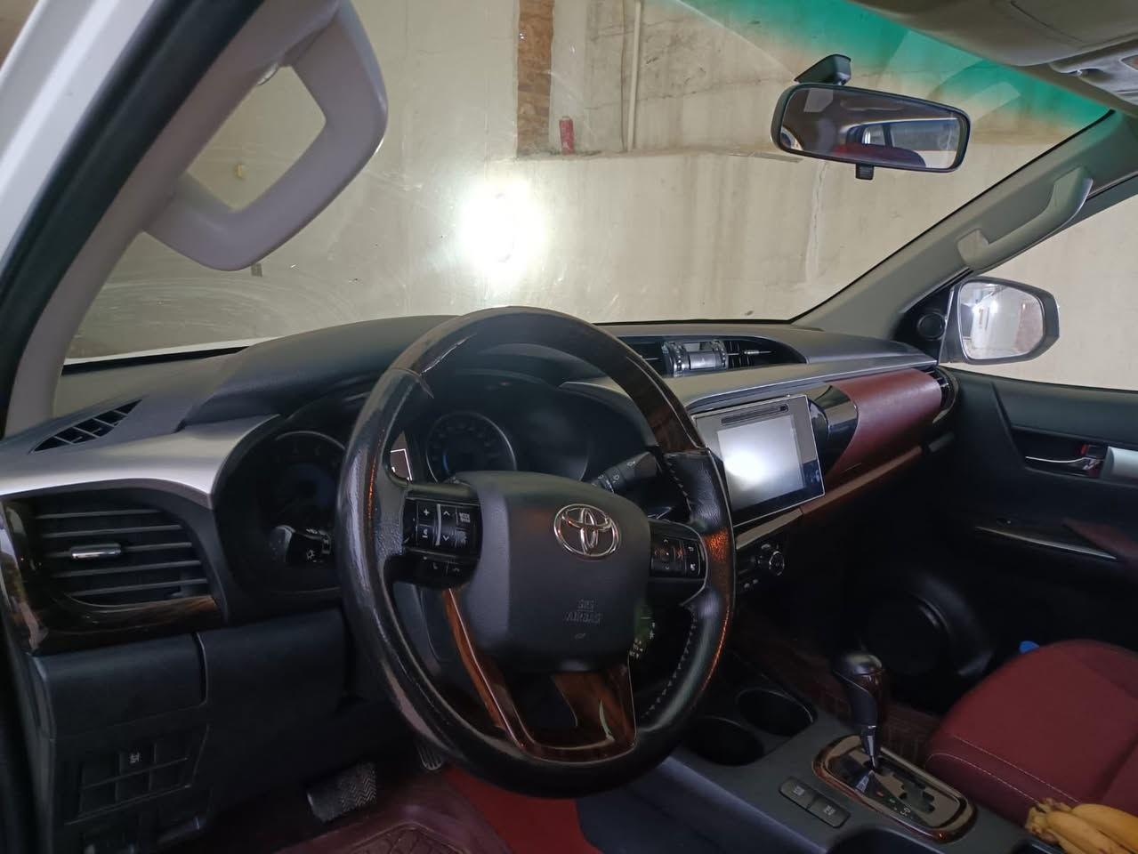 2020 سيد نهرو رقم أربيل مكفوله من الضربه والصبغ كفاله عامه ماشي 87 الف حقيقي تخم تاير جديد اصلي وكاله السعر 292 ورقه وبيه مجال بسيط العنوان كركوك ***********
