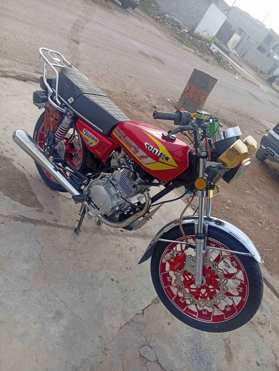 سلام عليكم دراجه سيفان موديل 24 جاهزه من كلشي
ملاحضه بس دشبول محترك فقط
مكينه سوبر ممفتوحه كهربايات كل شغاله دراجه ما ماشيه هواي ورقه كارتونيه سعر 675بيه مجال عنوان ديالئ شهربان ***********
