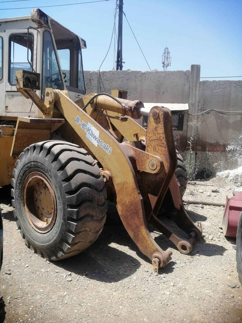 شفل ٨٠ زيت أدوات موصل وادي اعكاب السعر ١٠٠ أو بيها مجال الي يرغب الاتصال بل رقم ***********
