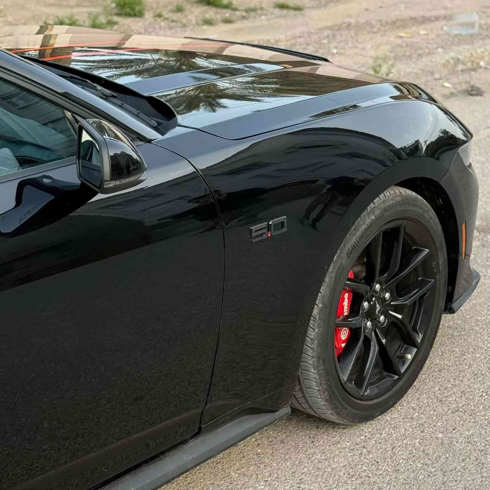 السلام عليكم 
Ford Mustang GT Premium Black Edition 2024
رقم بغداد بأسمي هزة جديدة تحويل ثاني يوم 
المواصفات:
بريكات Brembo 
Active Exhaust اربع وضعيات
Remote Rev
بصمة ابواب وصندوك وتشغيل 
كشنات جلد حضن وكهرباء 
كشنات تدفئة تبريد 
نضام صوت Bang & Olufsen (B&O)
شاشة متصلة CarPlay
مراية وسطية اوتو دم
مستشعر مطر ع ماسحات 
تشغيل لايت عالي تلقائي بالضلام 
شحن وايرلس
انارة داخلية متغيرة 28 لون
هاند بريك بصمة 
6 وضعيات قيادة 
رادار 360
حساسات وكاميرا خلفية
تبريد مناخين منفصل
مثبت سرعة
تنبيه خروج عن المسار
تشغيل عن بعد
نضام ترحيب 
انارة شعار Mustang ع ارض

اضافات:
داون بايب
فلتر شوتة K&N
دفيوزر Dark Horse اصلي 
برمجة كراج 4Brothers
سقف رولز رويس
‏LED دشبول متغير
السيارة بيها نص باب السايق ونص الصندوك صبغ وخشم الشاصي امامي ايمن وطخات معدلة PDR 
السياره كل قطعها اصليه وسستم ايرباك كله راجع
السعر : 248 وبيها مجال بسيط
العنوان: بغداد، الدورة، شارع ابو طيارة
للتواصل : ***********
