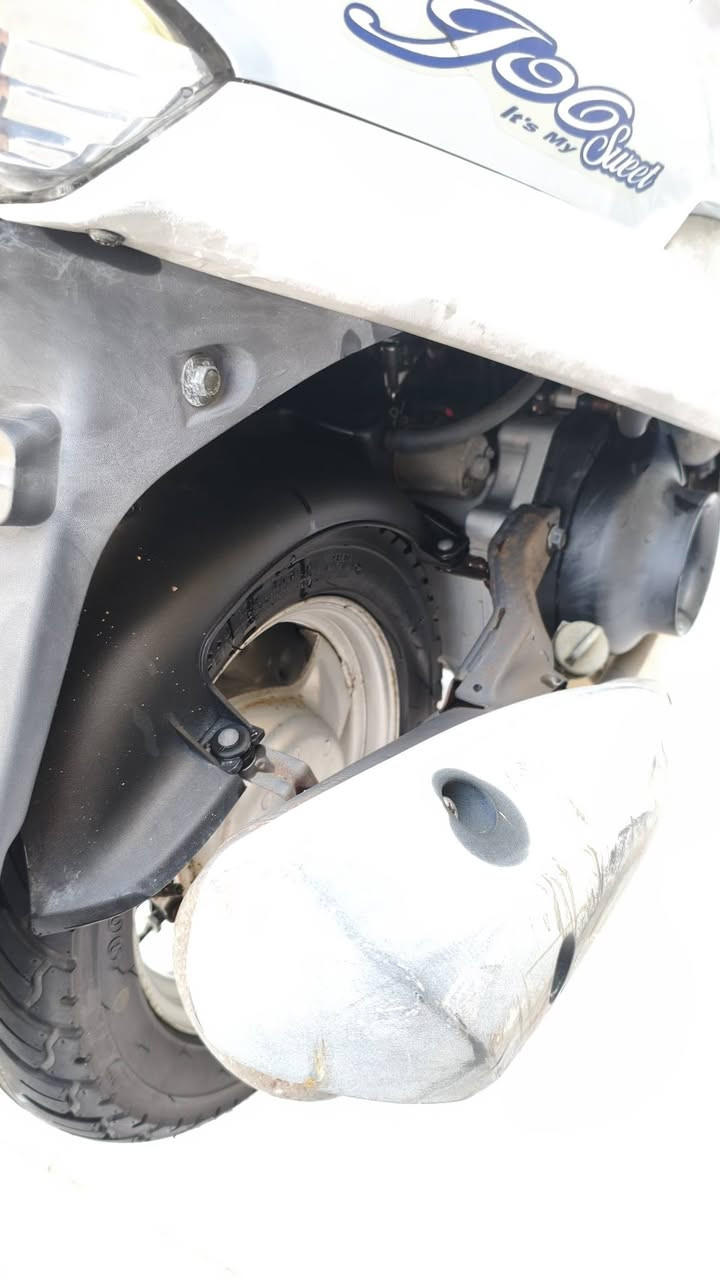 ماكس قجمه للبيع فقط كفاله عامه حاويه مصارلها شهر من اخذتها /مليون50وبيها مجال عنواني البصره هوير الصغير اتصل ***********
