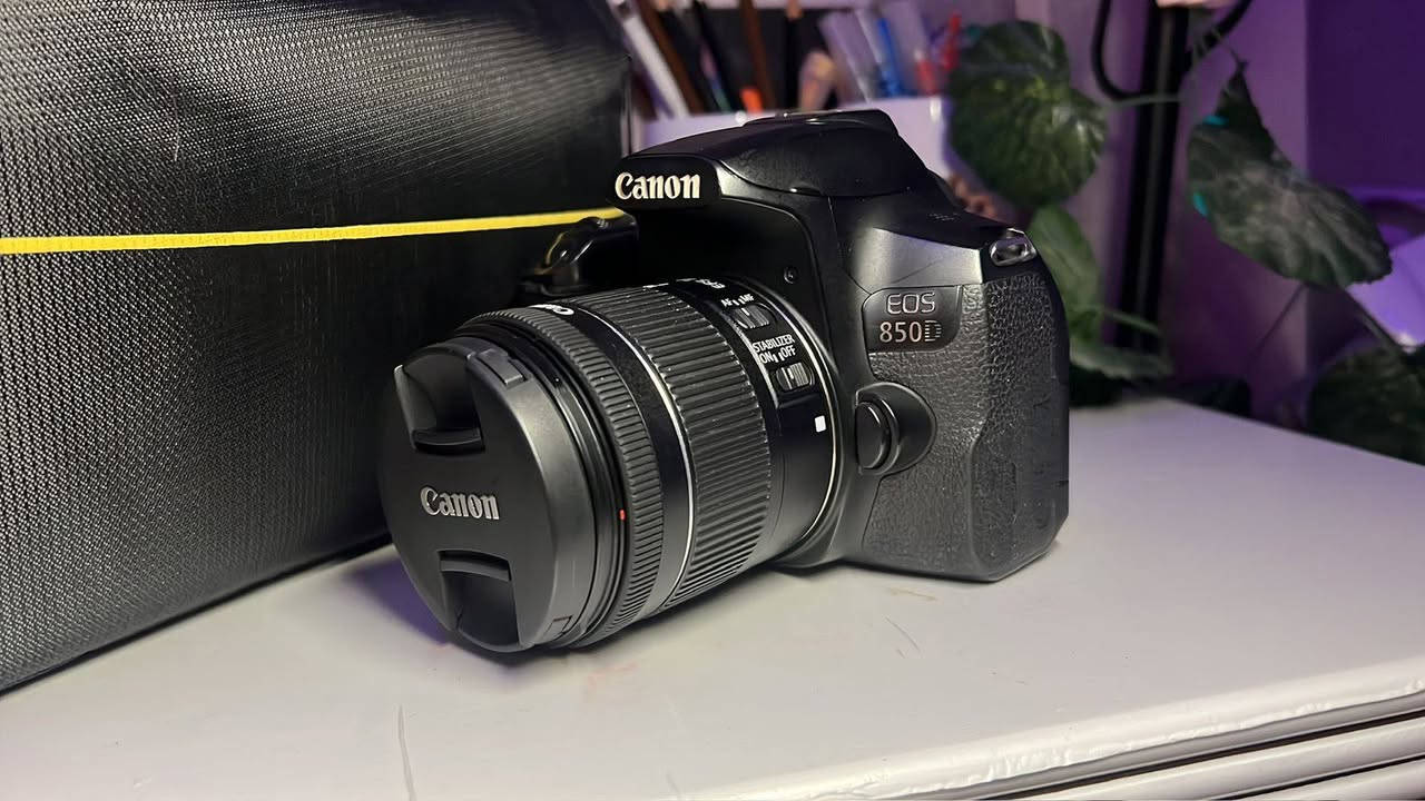 كاميرا kanon 850d + عدسه 55mm-1
4 ميكابكسل - صور واضحة بتفاصيل دقيقة

تصوير فيديو 416 بجودة عالية

شاشة لمس متحركة بالكامل + واي فاي وبلوتوث

فوكس سريع لتتبع الأجسام المتحركة

بطارية تدوم لساعات طويلة

الحالة مستعملة نظيف 

عدسة متعددة الاستخدام (سفر - بورتريه - مناظر طبيعية ) يوجد اكثر من فلتر

فتحة عدسة  f/3.5-5.6

مع مانع اهتزار IS

السعر 750وبيهة مجال


**إذا كنت صاحب هذا الإعلان وتريد حذفه لأي سبب، رجاءا أرسل رسالة إلى الدعم الفني**