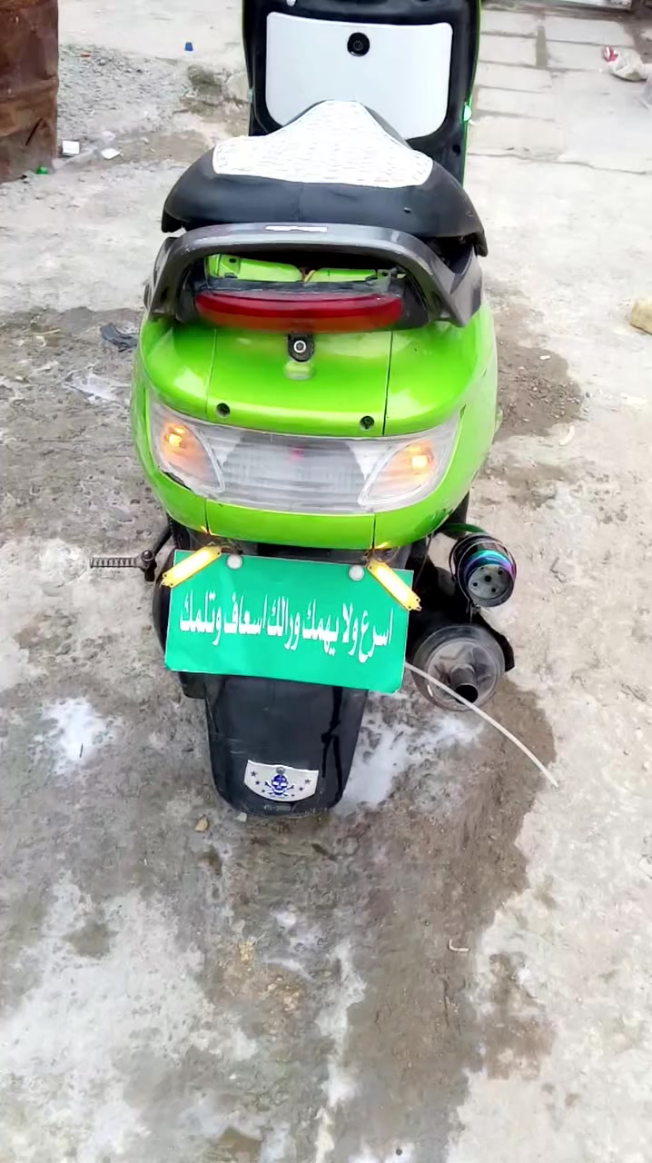 للبيع فراشه فحل كرستال
***********
