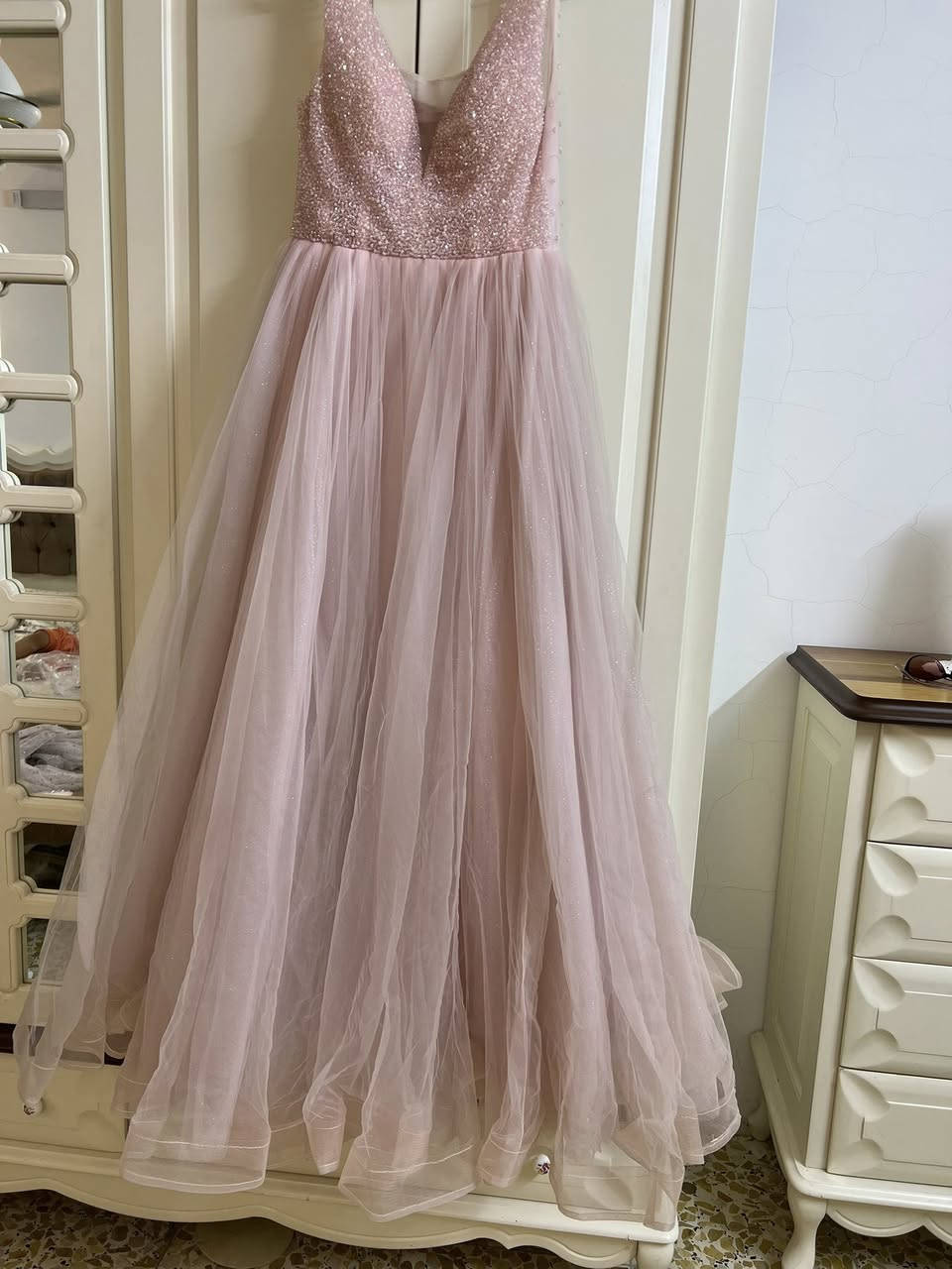 فستان مستعمل نضيف ماخذتة من سنتر التركي قياس فري سايز رايدتة 200 الف والسعر بي مجال


**إذا كنت صاحب هذا الإعلان وتريد حذفه لأي سبب، رجاءا أرسل رسالة إلى الدعم الفني**