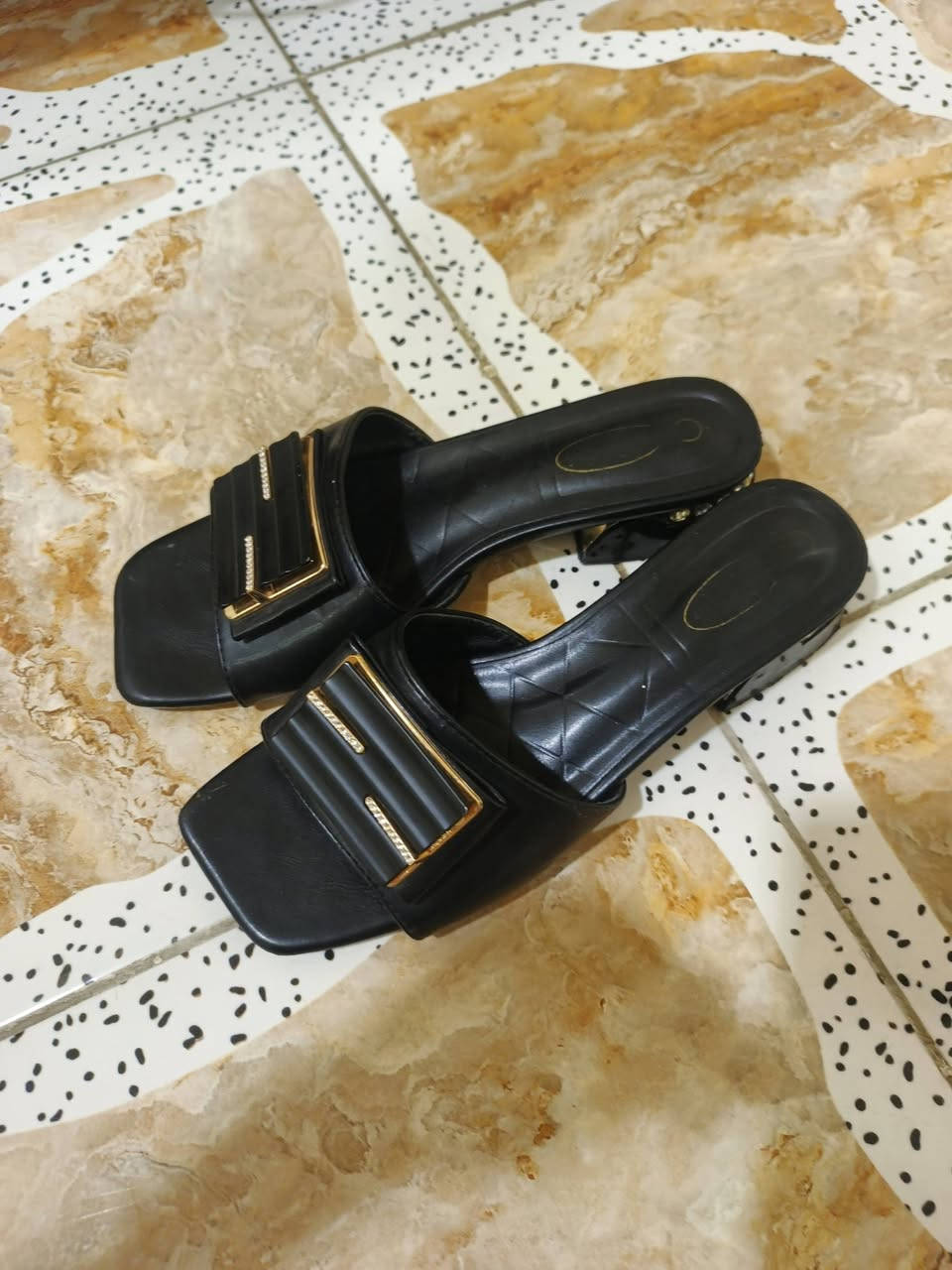 زوج ٥


**إذا كنت صاحب هذا الإعلان وتريد حذفه لأي سبب، رجاءا أرسل رسالة إلى الدعم الفني**