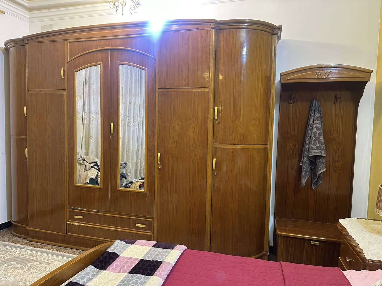 السلام عليكم
غرفة نجارة خشب ثقيل تفصال خاص عالطلب مو جاهز للبيع قوة ومتانة وخشب ثقيل ومساحة خزنية واسعة نظيفة خالية من الضرر
البصرة الاربع شوارع 
للاستفسار ***********
