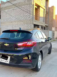 سـيارة كروز شوفرليت موديل/2017  مواصفات فول بدون سلايت و تشغيل عن بعد ...