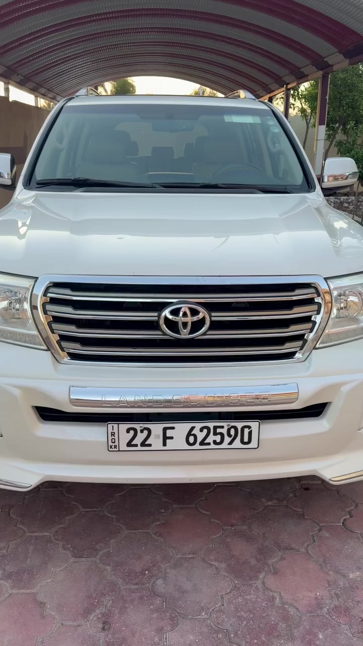 سلام عليكم لاندكروز مديل 2015 بريم اصل بسمي السعر 4 شدات بيه مجال لشراي                 العنوان كربلاء طوريج شط الله رقم الهاتف 08711606811. ***********
