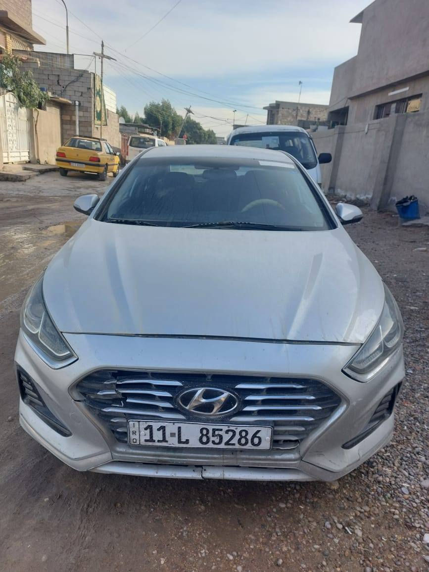 سلام عليكم سوناتا موديل 2018 سياره فووول عده الفتحه حادثهه جاملغ وشويه م̷ـــِْن البنيد سياره بسمي وسياره ستعمال شخصي سياره خير م̷ـــِْن الله كير مكينه جيدي اي محوله علـّۓ. لبانزين العادي لٱ دوانز ولاشي تبريد ثلج صدرهه 50بل 100ووكع م̷ـــِْن سعره مال صدر وبيهه مجال حك جيه ***********
