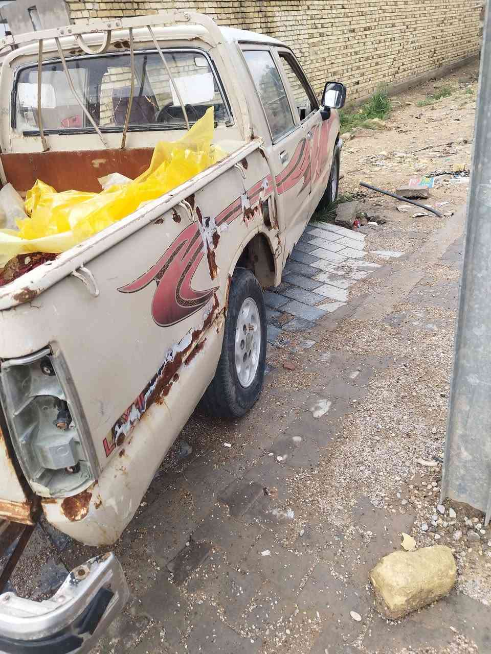 بيكم موديل 1988رقم ذي قار
محرك ثري واي كير مكفولات 

اتكفل سرقه وحرام ماواصل صاحبه السعر 18ورقه

واسط قضاء الحي 

***********
