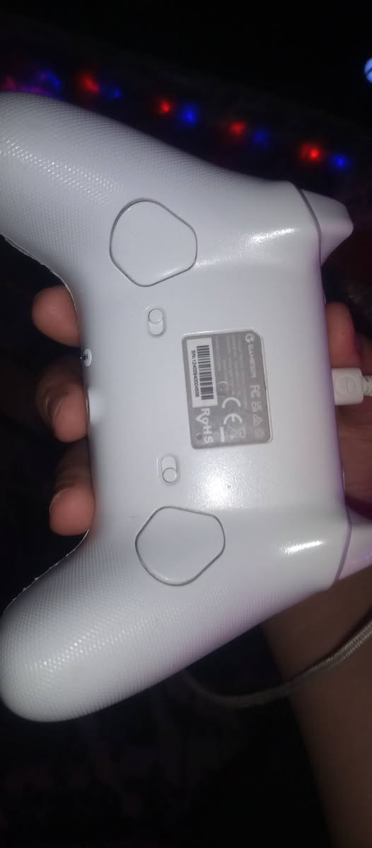 السلام عليكم الجهاز متروك  
بسبب المتحانات يحتاج تنضيف بس سعره150 وبي مجال قليل كلش


**إذا كنت صاحب هذا الإعلان وتريد حذفه لأي سبب، رجاءا أرسل رسالة إلى الدعم الفني**