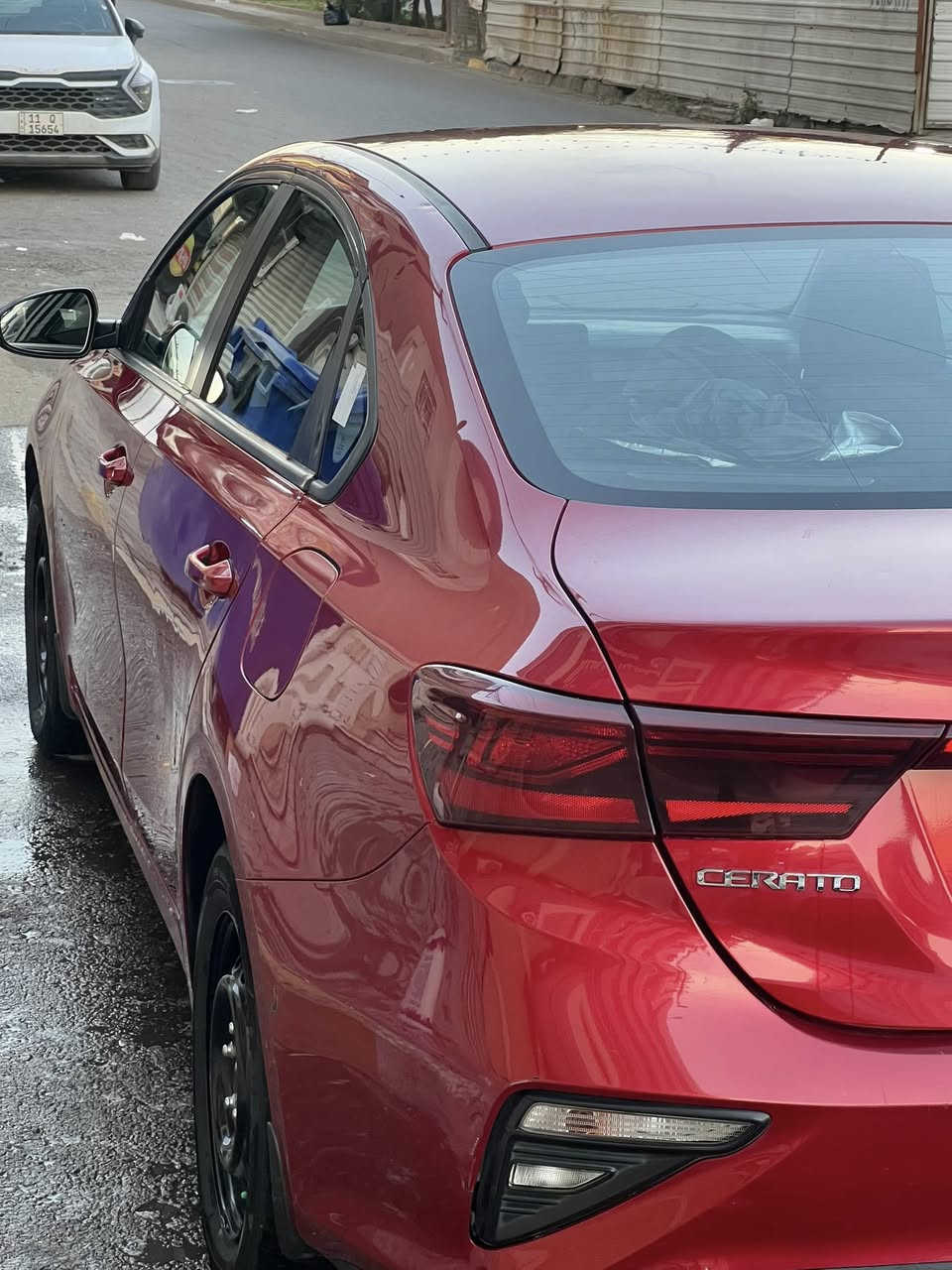 🙋🏻‍♂️السلام عليكم  للبيع فقط ..
▪️السيارة  : كيا سيراتو  خليجي شركه العامه 
▪️الموديل :2019
▪️المحرك :1600 دوش 
▪️ رقم السياره بغداد الانكليزي 
▪️ تحويل ثاني يوم 
مواصفات🔴🟣  
▪️شاشة كبيره  +كامره
▪️تحكم ستيرن 
▪️منضومة زنون اصليه   
❌السياره بيها مكانين بارد فقط والباقي مكفول من صبغ وضربه 
السياره خير من الله من تبريد من صدر كير مكينه 
💰السعر المطلوب134وبيها   مجال بسيط 
🏠مكان السياره بغداد سبع ابكار او الصليخ 600
📞للستفسار ‭***********‬ وبي واتساب
