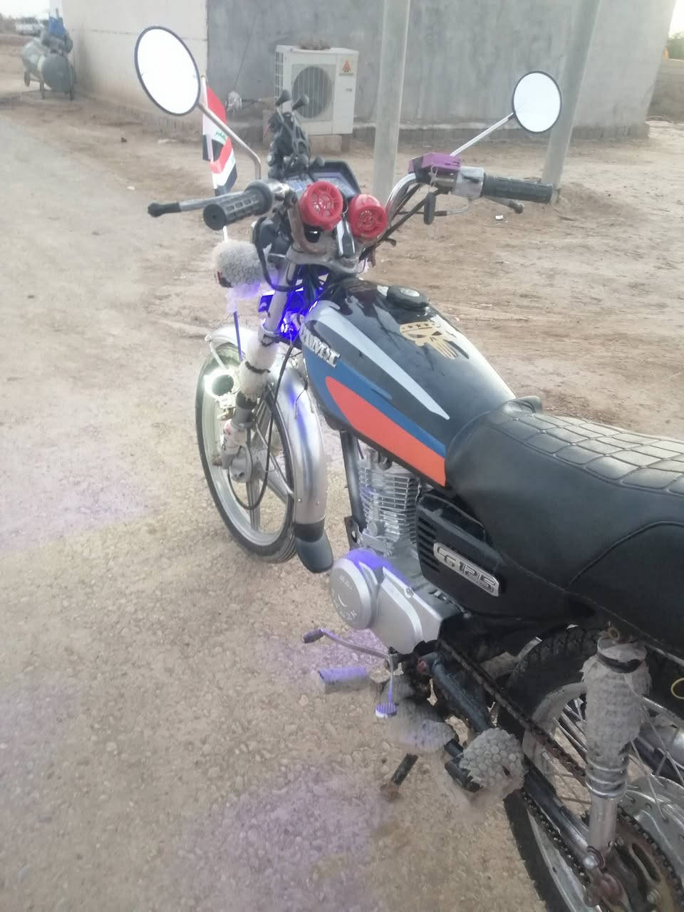 سلام عليكم نامه مديل 23 للبيع معمره 25 دراجه نضيفه كلش زيورر مكفوله من كهربائيات وتايرات جدد مواصفات ويل ويكب وسوم دبلات 25 جدد محرك 4 كير فول مواصفات العنوان العماره قضاءالميمونه ناحية سيد احمد الرفاعي الاستفسار على واتساب فقط ***********
