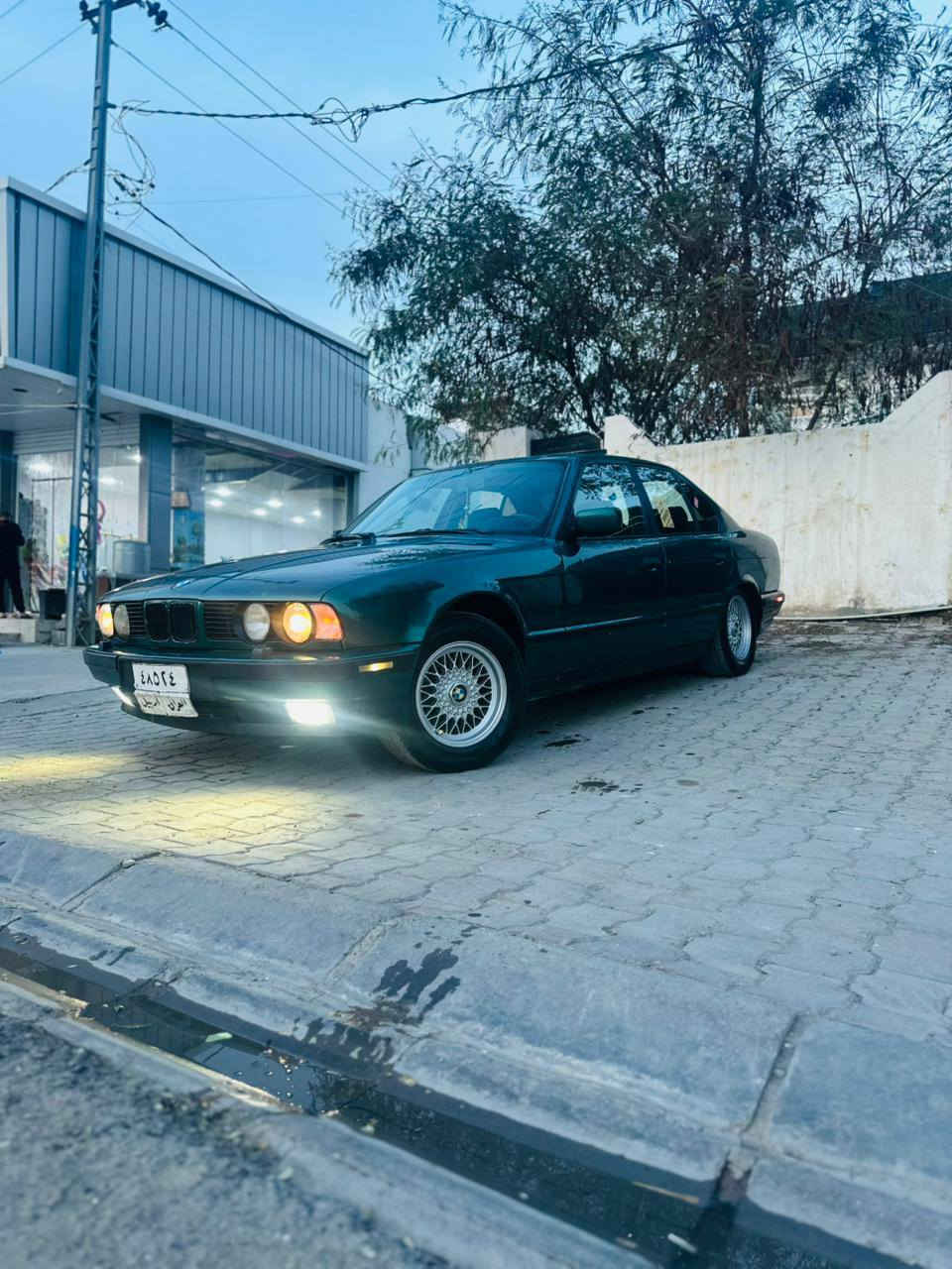 محرك 525
كير عادي 
لون مميز 
موديل ١٩٩٣
فول موصفات  
سقف سليدروف
كشنات جلد 
بردة خلفية   
بجم كبس 
كير محرك شرط 
تبريد تتفىة شرط فقط بيع سعر 65بي مجال للطيبين
عنوان كركوك رقم موبايل ***********
