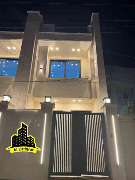 � للبيع في السيدية – Twin Houses حديثة جداً 🏡

🔸 المساحة: 80 متر لكل دار
🔸 سنة البناء: 2025
🔸 البناء: حديث – درجة أولى
🔸 الواجهة: مرمر فاخر
🔸 الأرضيات: مرمر بالكامل

💎 مواصفات كل دار:
• 4 غرف نوم
• استقبال أنيق
• مطبخ عصري
• خدمات في كل طابق

⸻
📞 للاستفسار والتواصل:
شركة الاستقرار للاستثمارات العقارية
📲 ***********
📲 ***********

سواء تشتري أو تبيع،
الاستقرار هي وجهتك الأولى في عالم العقار 🏡
تواصل ويانه على نفس الأرقام، وخلي عقارك يوصل للمشتري المناسب بأقصر وقت �

📍 الموقع: بغداد – السيدية – شارع الضباط التجاري – قرب دائرة الكهرباء
