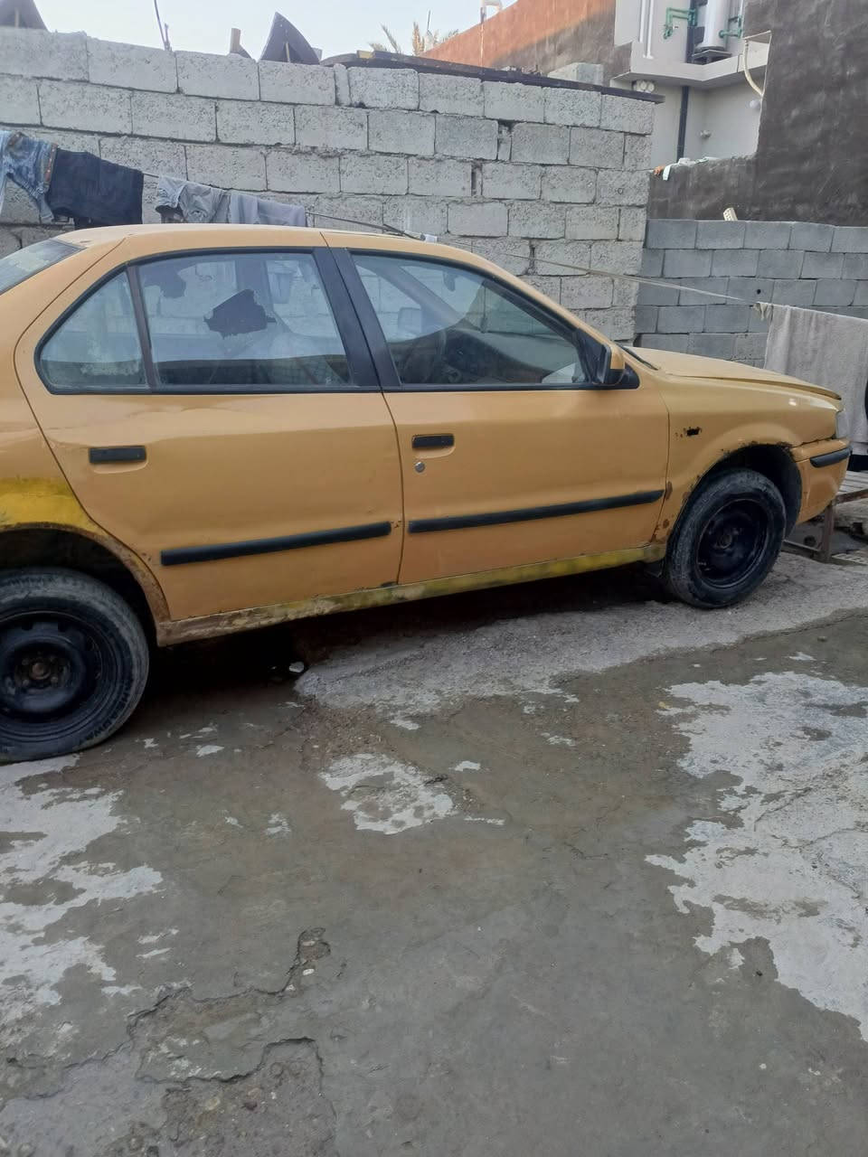 سمند موديل 2010 جير مكينه سياره شغاله كل شيء ما بيها صاحبها موجود شرط التحويل سعرها 17 ورقه الشراي يتصل مكانها ديال الخالص‏‪***********‬‏
