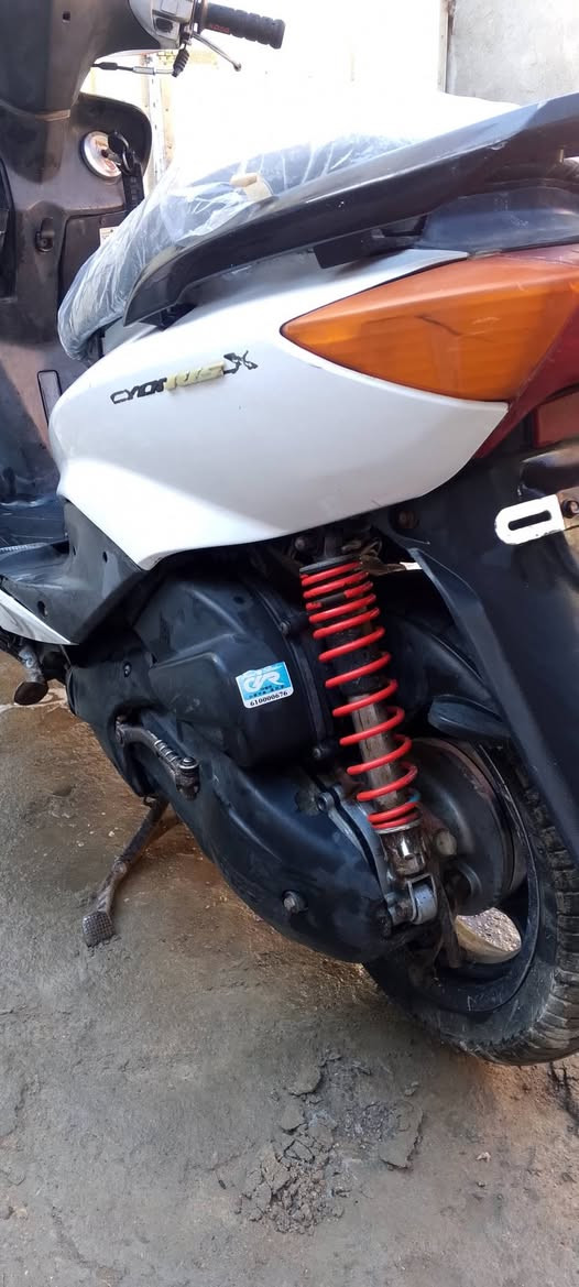 السلام عليكم دراجه سكنس نثيا 110 دراجه حلوه جاهزه مكينه جديده كهربائيات كلها شغاله كيج البنزين والكيلو متر كله شغال اي نقص ما بيها سلف هندر شغاله *********** عنوان بغداد البياع السعر 350 وبيها مجال
