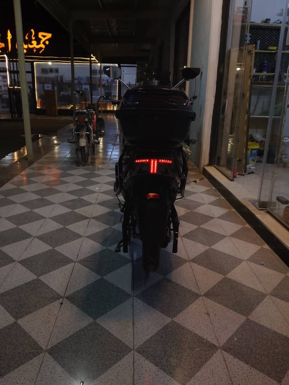 سلام عليكم للبيع او مرواس حسب لقناعه دراجه شحن لعالميه سكنس ويل 12 6 بطاريات 36 امبير على فحص دراجه كلش نظيفه سعر 675 
***********
